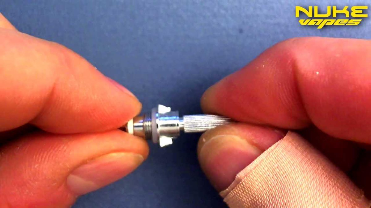 freedailyreview's tweet image. Refaire les têtes du kanger protank - tutorie wp.me/p3pLVM-NX  #kanger #protank #refaire #tetes #tutoriel