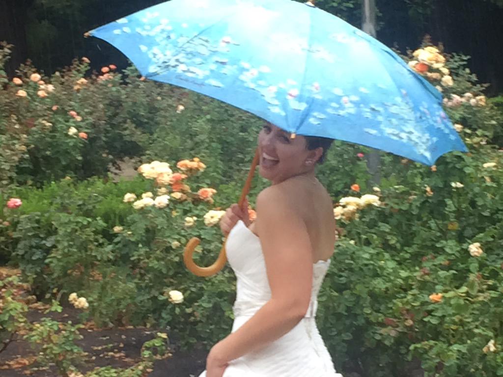 SheriPerdziak's tweet photo. #kissmecates #weddingfun #31yearfriendship http://t.co/R3w6XkTNsc