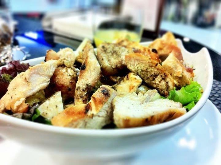 chef_rogerio's tweet photo. Salada madalena 🐔 http://t.co/CK0VZ2brfl