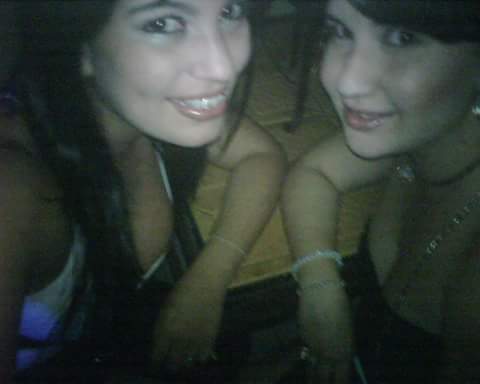 JhohaArias's tweet photo. Hubo una vez unas sritas q iban a bananas y eran felices !!!! FIN http://t.co/3ZOmxpLnLU