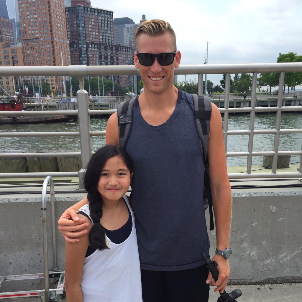geeman72's tweet photo. @caseypatt Great seeing you 3 years in a row now! Thx for always taking the time to chat and pose for pictures! http://t.co/J6t3Z6VG84