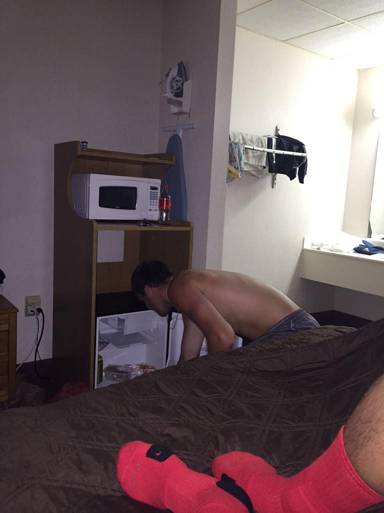 ShitJimmySays2's tweet photo. Jimmy enters the room like this, goes straight to the fridge and says, "Let me in quick! I knocked on the wrong door" http://t.co/PF6dQ3p3zq