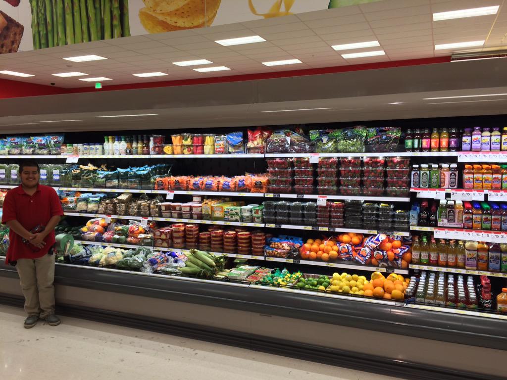 schendeeezy's tweet photo. Ready for Pioneer Days? Stock up at T-2609! @DaveReniker @CydAllen1 @ErinTrapletti #G297fillingitup #itsaUtahthing http://t.co/Zb36WzzlhB