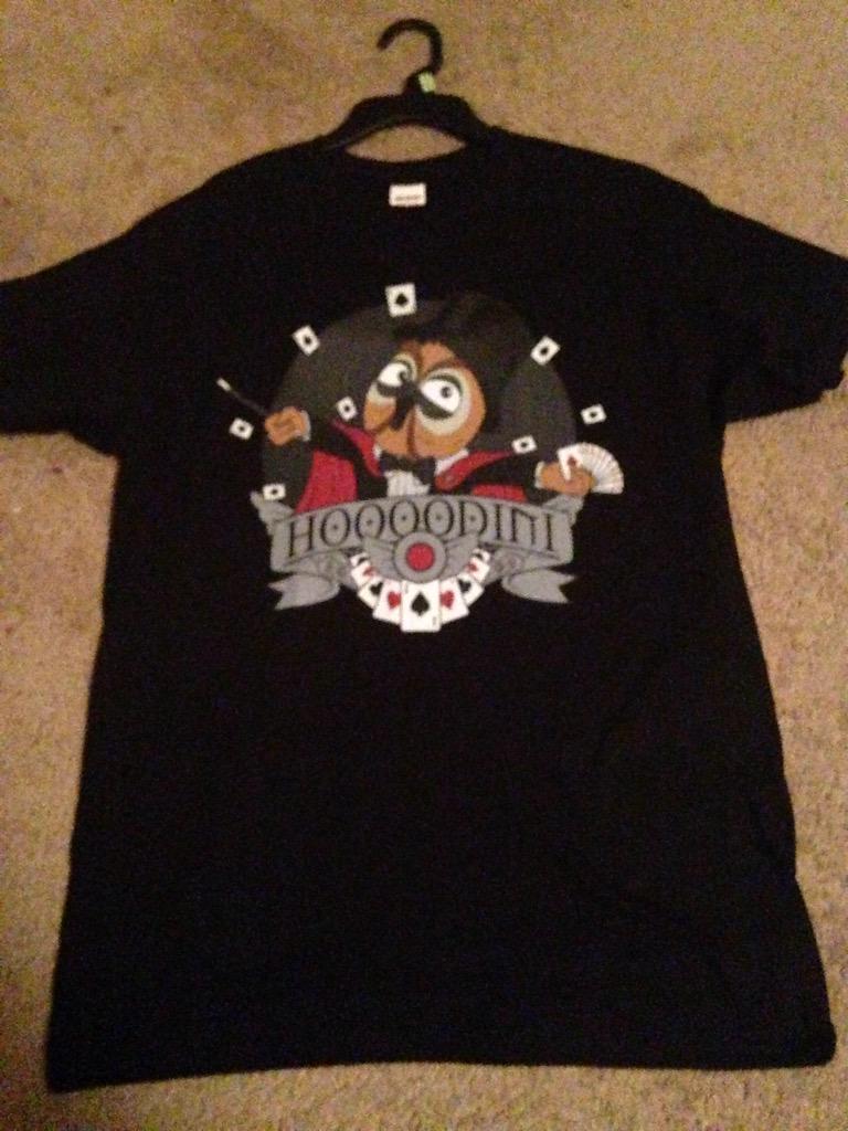 AustinHubbard25's tweet photo. @VanossGaming  Got my Hoooodini shirt and I love it http://t.co/1g8Q0OVXNp