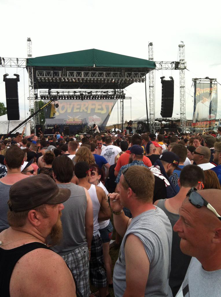 MJH_JournalRick's tweet image. @AndrewWK on stage @ #RoverFest2015 earlier today. #keyboardmaster