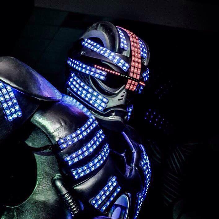 Otherbots's tweet image. We are the Robots! Robotron Platinium. Booking by Water Republic. #robot #robotron63 #robotronmaximus #robotronplat…