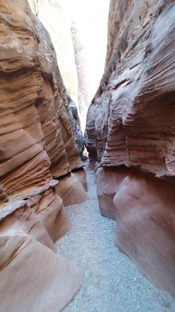 ShupeAustin's tweet photo. Slot canyons are cool http://t.co/H8v8uMwMqq