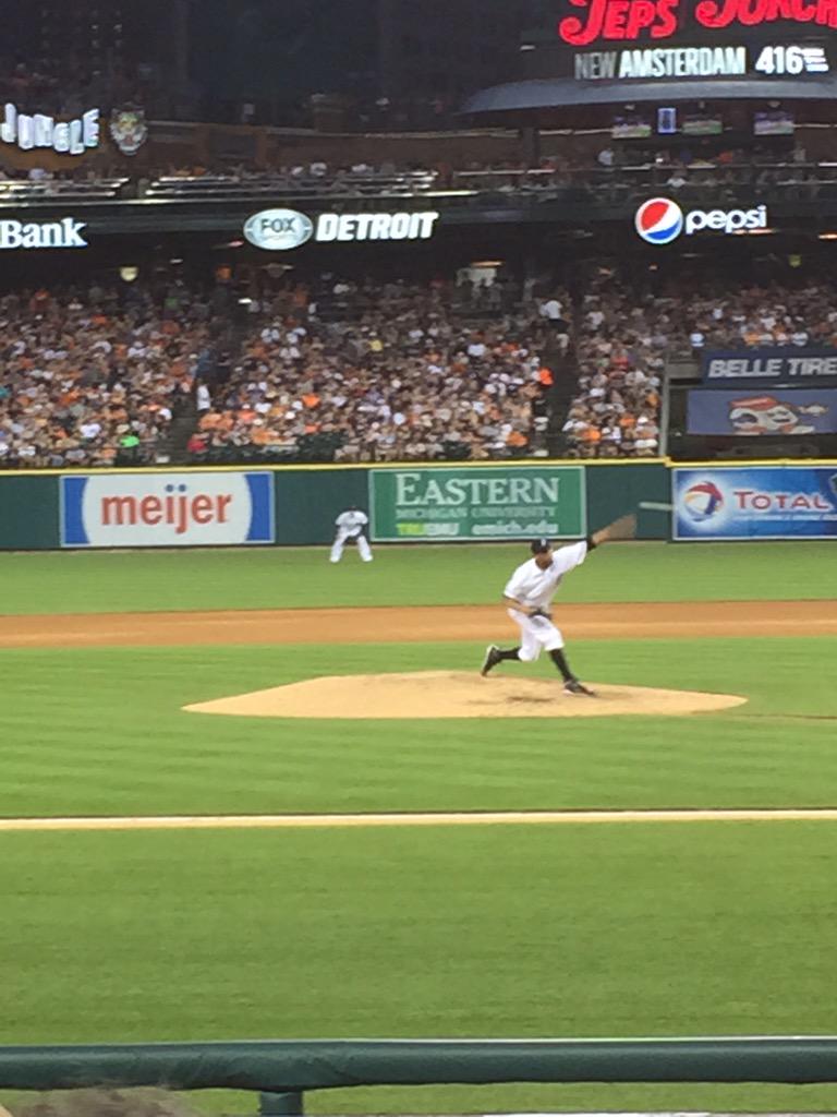 MSalt_1's tweet photo. nice outing today @DAVIDprice14! #stayintheD http://t.co/BseQzVGjlg