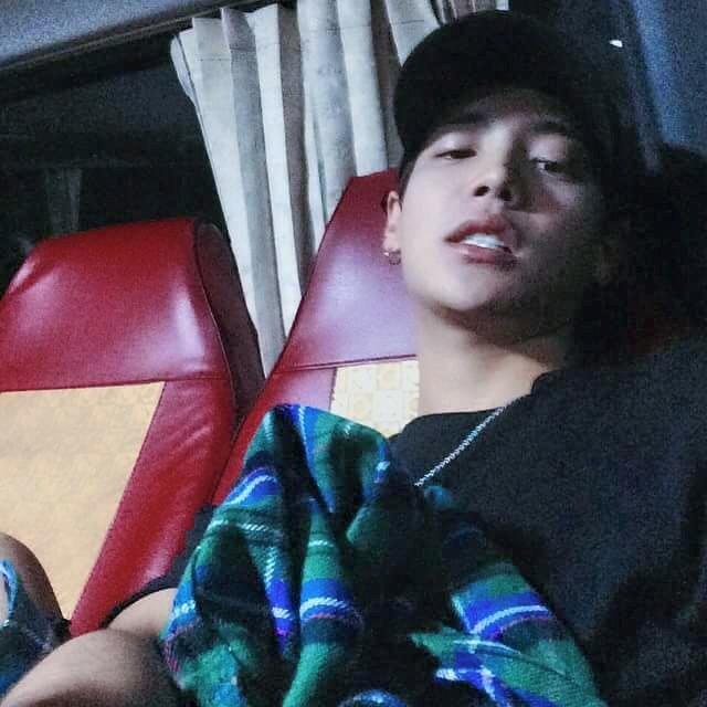 PABOEUNMOOK's tweet photo. แม่งเอ้ยยอมมมมม😂😂😂 #SMTM4 #원 #재원 http://t.co/OcgcBFdGVC