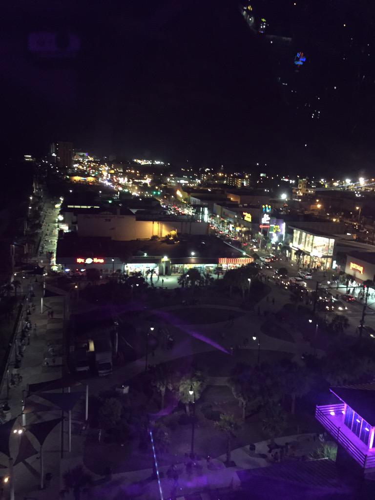 AntronBrown's tweet photo. This is Myrtle Beach night life at its finest! #gettingdownwiththebrowns http://t.co/GSnnWqkCIA
