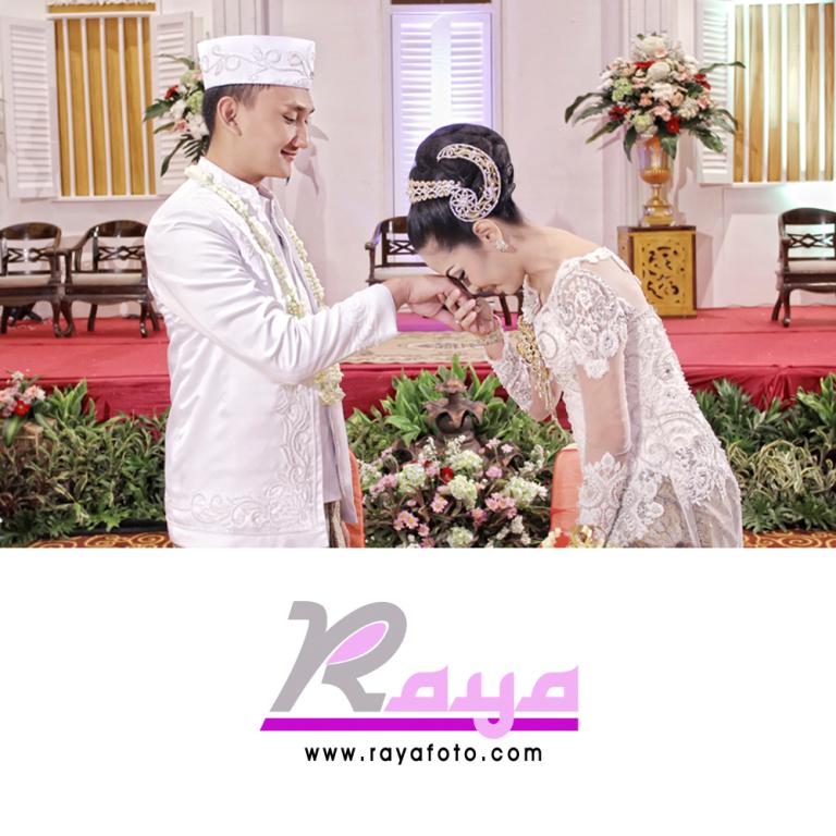RayaFoto's tweet photo. To love and be loved is the pinnacle of happiness and riches - More Than Your Expectation! http://t.co/raciKzxd0t