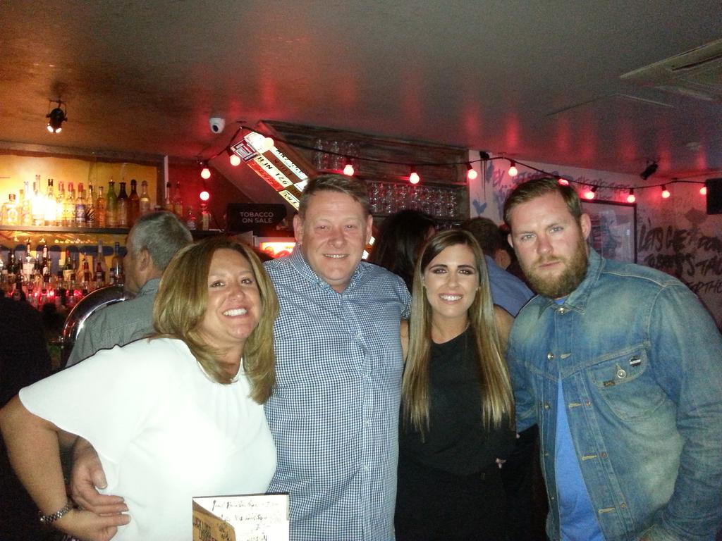 Leew260Lee's tweet photo. So nice to be with the ones you love xx great night out. http://t.co/ff9GwZZ0dT