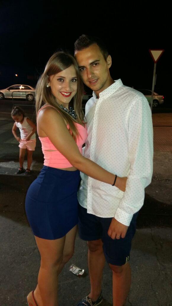 jesussm13's tweet photo. Otra gran noche de fiesta junto a mi @MariaSaez15 que la quiero mucho#NoHayNadieComoTu Tequiero!♡♥♡#13 #LaMasPreciosa http://t.co/AKhqpNwuXO