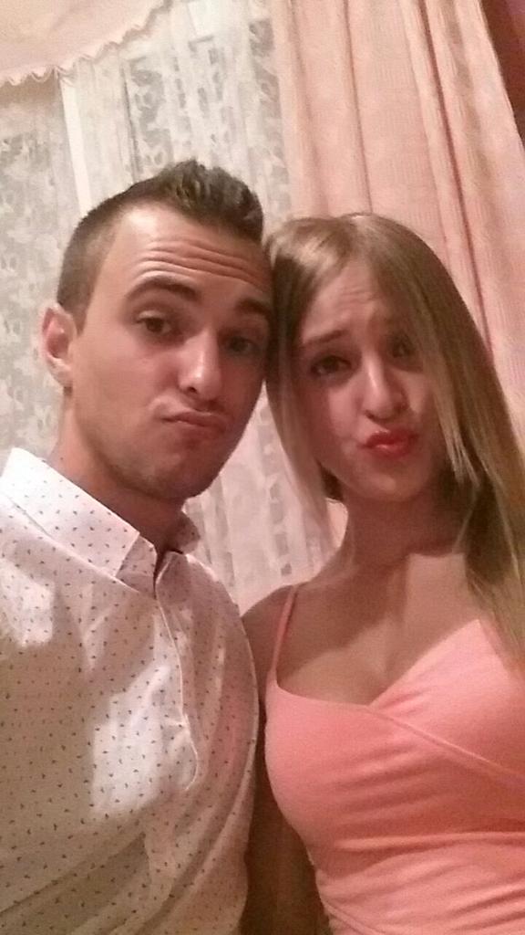 jesussm13's tweet photo. Otra gran noche de fiesta junto a mi @MariaSaez15 que la quiero mucho#NoHayNadieComoTu Tequiero!♡♥♡#13 #LaMasPreciosa http://t.co/AKhqpNwuXO