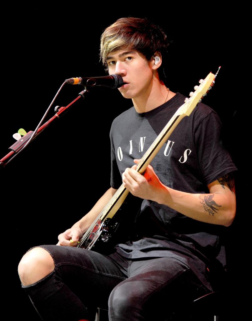 Goodnight baby I love you so much 💕, you're my forever and always and ill always be yours and your always mine💕