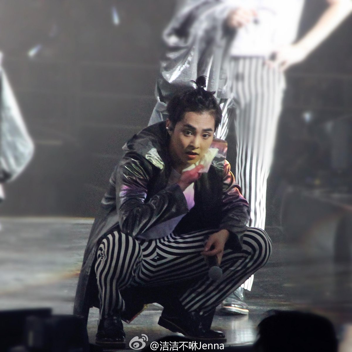 iXiumin's tweet photo. [HQ] 150718 #Xiumin - EXO'luXion in Beijing D1 | cr. 洁洁不咻Jenna 
http://t.co/DtoA7XMQPa
http://t.co/oPfgvlUGVE http://t.co/hMOOxzAVUr