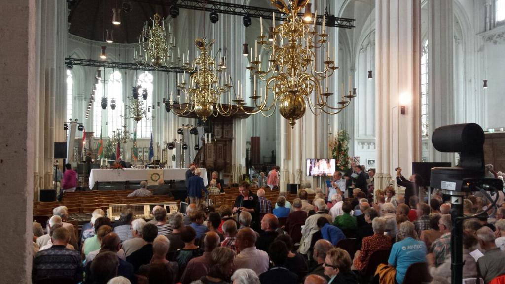 4DRTV's tweet photo. #4drtv is aanwezig bij de #vierdaagsemis. Om tien uur live te volgen! http://t.co/KrOqsKo51s