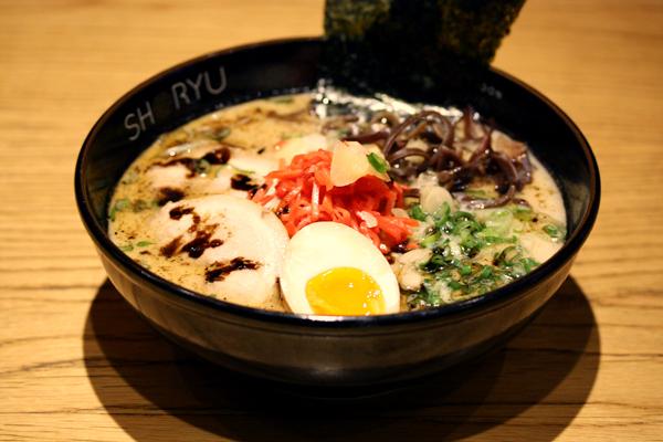 Handpicked_Food's tweet image. London's tastiest ramen: buff.ly/1LeONUe