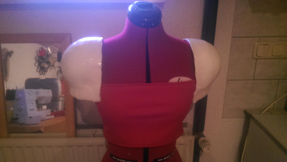 S4ri4's tweet photo. Die Schulterknubbel werden auch langsam 0_0v #ToD #Rutee #WIP http://t.co/iTjZUIrovf