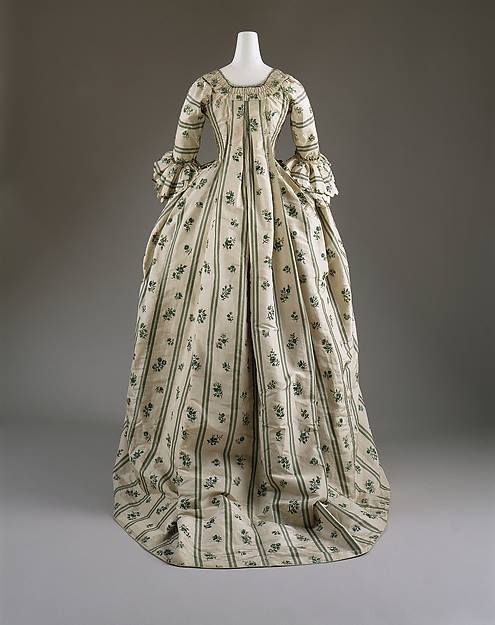 SilkDamask's tweet photo. #SackBackSunday
Robe à la Française, #silk, c.1750–75
More: http://t.co/SnCXInoUCP http://t.co/mkapE8bvp3