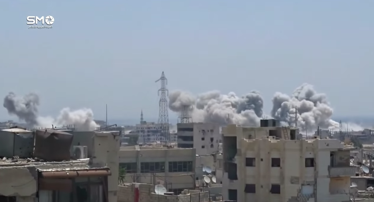 JulianRoepcke's tweet photo. #Irbin today: Giant explosions due to #Assad regime air force raids.
https://t.co/RqPlJrHC64
#Syria #NFZ_NOW http://t.co/W8zyBUakON