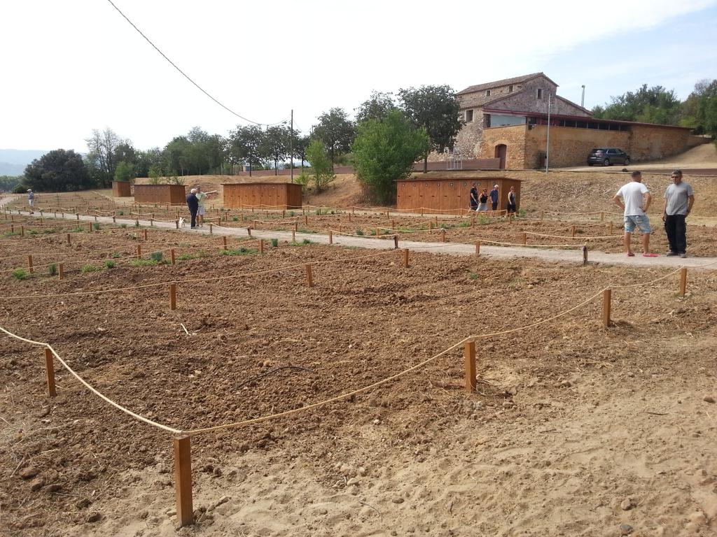 JordiSeguer's tweet image. Aquest matí assistint a la inauguració dels 30 horts socials que l'Ajuntament ha condicionat a Can Jornet #parets