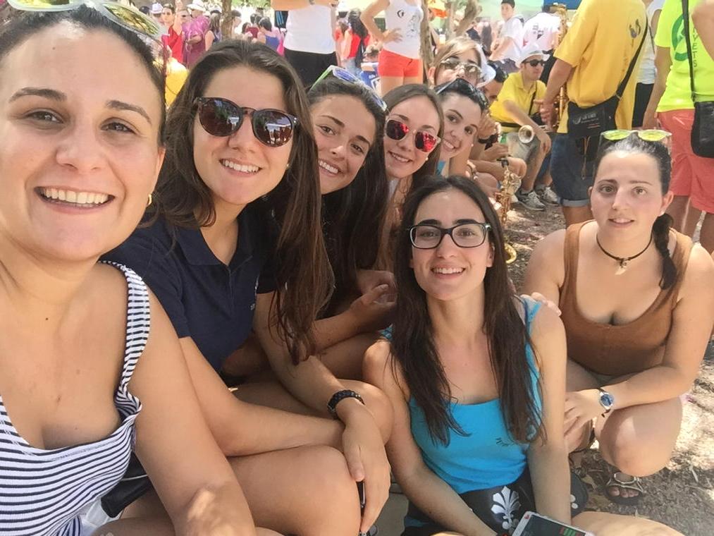 LesIndecisses's tweet photo. Recorridaaaa🎉 http://t.co/MNFEWfKona