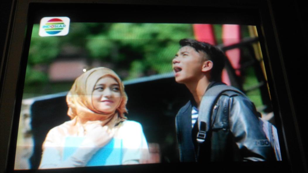 devisibungsu's tweet photo. Ciyeee @DA2_Rizky nyanyiin lagu C I N T A bwt nk @DA2_Ega 😍 #EGAAdaApaDenganD http://t.co/LuvrRkw6jX