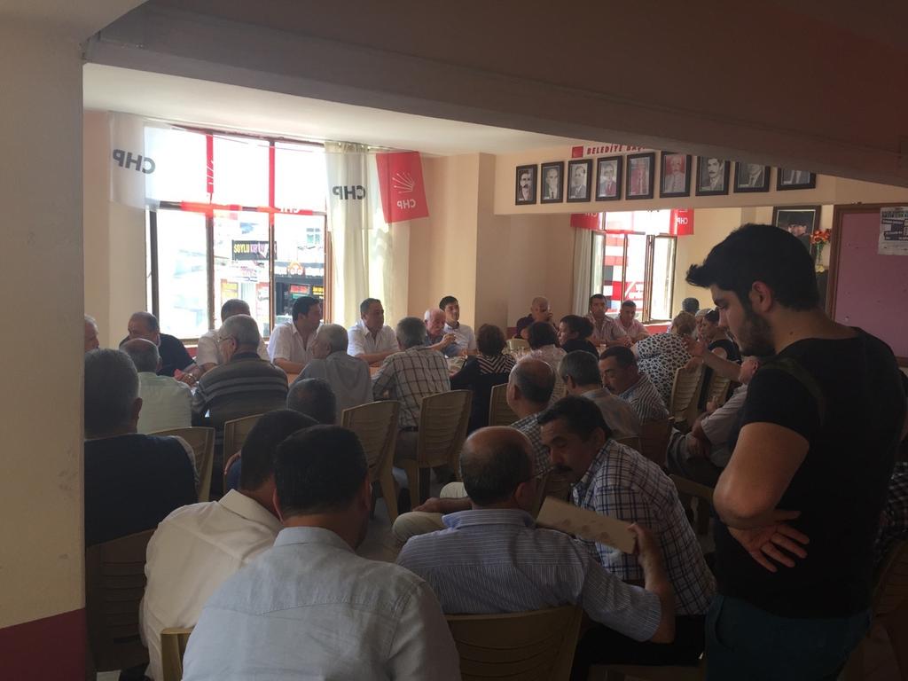 Dörtyol ilçe Örgütü'nde bayramlaşmadayız. Patlilerimiz ve vatandaşlarımızla bayramın sevinci ve coşkusunu yaşıyoruz.