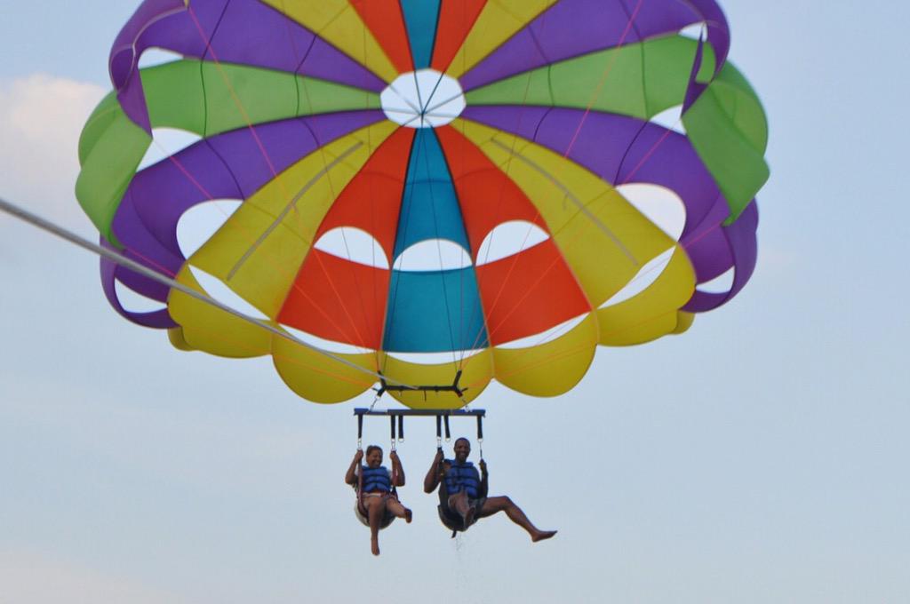 💙 #parasailing #florida