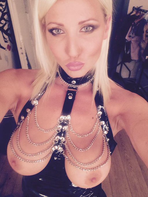 Thanks for last nights naughty calls on @s66tv loved it 😘 hope you did too - see you next Friday 😝 http://t<a class="tags" target="_blank" title="On Twitter" href="/?out=eyJ0eXAiOiJKV1QiLCJhbGciOiJIUzUxMiJ9.eyJpYXQiOjE3MjE2NDIxNzUsImlzcyI6InR3cG9ybnN0YXJzLmNvbSIsIm5iZiI6MTcyMTY0MjE3NSwiZXhwIjoxNzUzMTc4MTc1LCJyZWRpcmVjdF91cmwiOiJodHRwczovL3R3aXR0ZXIuY29tL3M2NnR2In0.LH7xLb5xtO5XZn-FRNYcbNAlRNnyUgpkK7Kdm0glmcs4UnDBc33GnL01dDEXBHK-vTm0AsU3vH-ZU34PstZz3w">@s66tv</a><a href="/tag/happymonday"class="tags"><span>#happymonday</span></a><a href="/tag/boobs"class="tags"><span>#boobs</span></a><a href="/tag/saturdaynightshow"class="tags"><span>#saturdaynightshow</span></a><a href="/tag/jenniferjade"class="tags"><span>#jenniferjade</span></a>