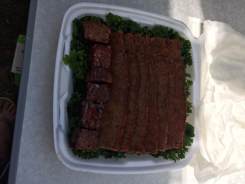 FlatlanderBBQ's tweet photo. Work is done. Now the waiting happens. http://t.co/VXtoiOQZSh