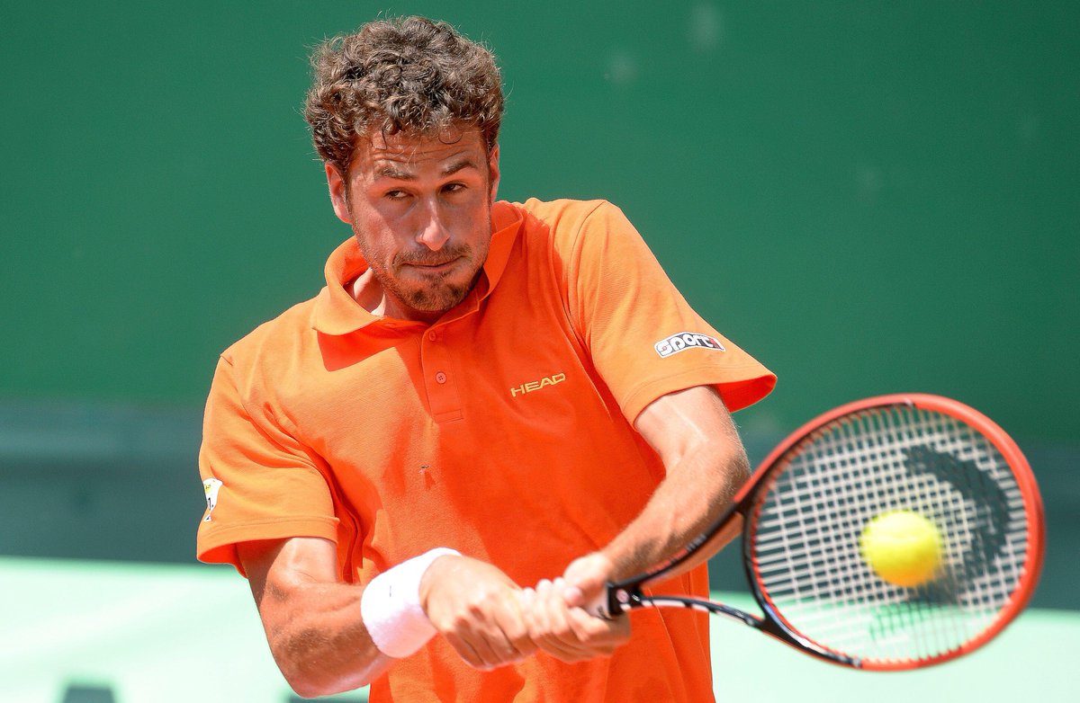 NOSsport's tweet photo. Nederland verslaat Oostenrijk in de Davis Cup door een zege van Robin Haase op Dominic Thiem. http://t.co/lltOeGdMdl http://t.co/U8phegqf2Q