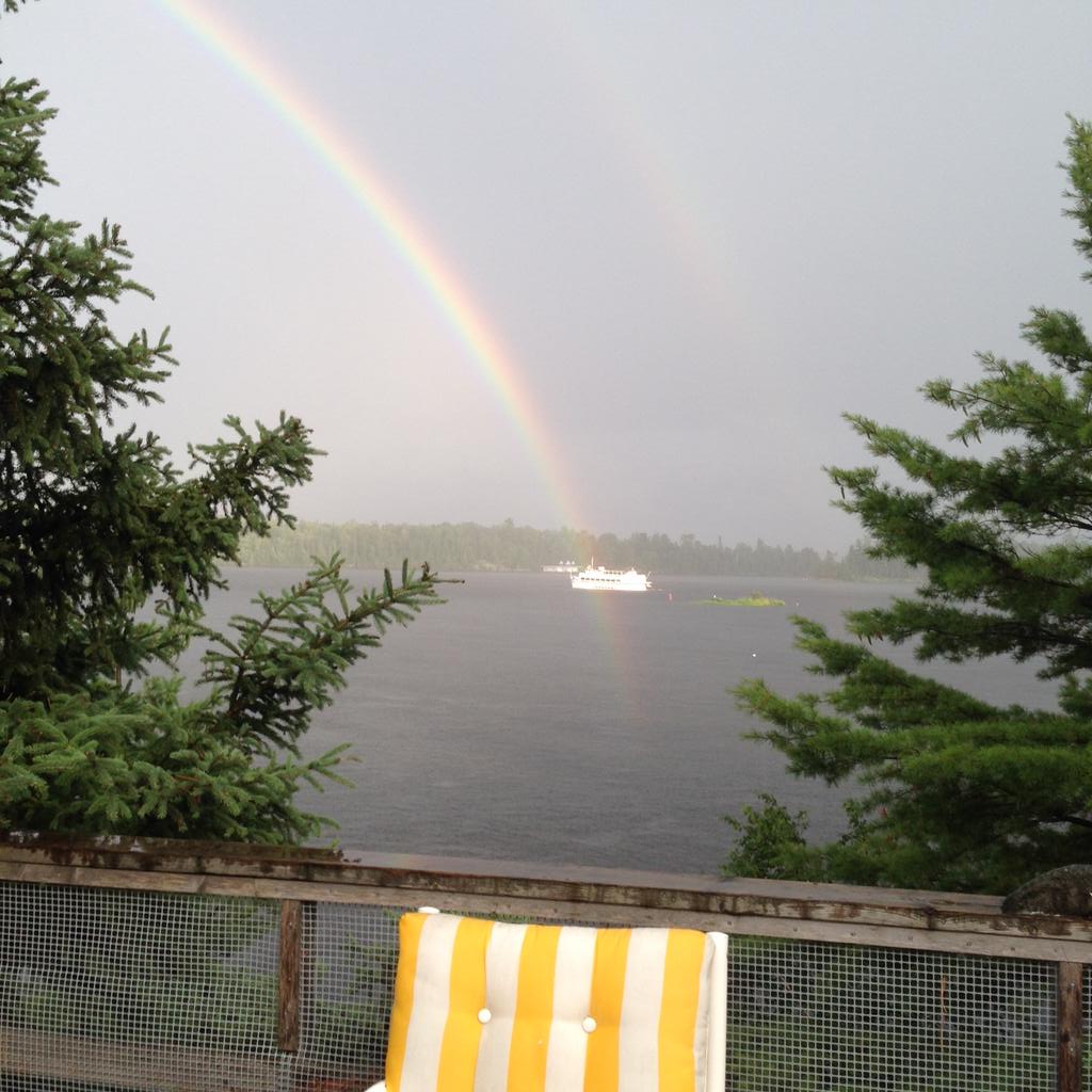MSKenora's tweet image. #lakeofthewoods #kenora #rainbow 
Can it get any better