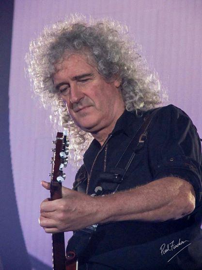 HAPPY BIRTHDAY LEGENDARY \" DR BRIAN MAY \"  WE LOVE U FOREVER 