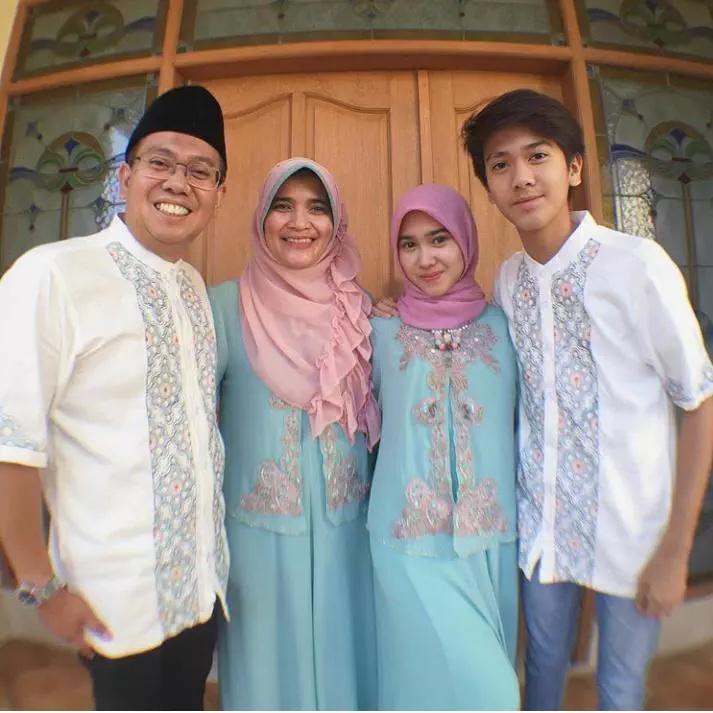 komporship_'s tweet photo. Subhannaallah yg ujung kanan leh ugha🔫 @iqbaale http://t.co/uW1dccXFkh