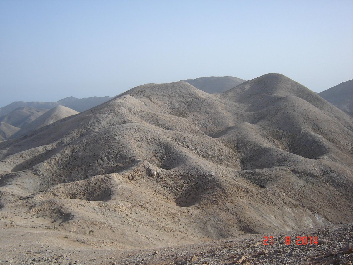 Man_Asar's tweet photo. The view from #Pachnes 2453m.-White Mountains-#Crete #hiking http://t.co/PdPp1VMKI5