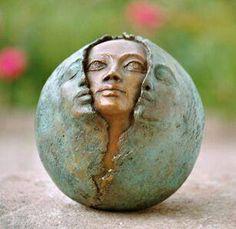 ArunPathak2's tweet image. Yesterday I was clever, so I wanted to change the world. Today I am wise, so I am changing myself.