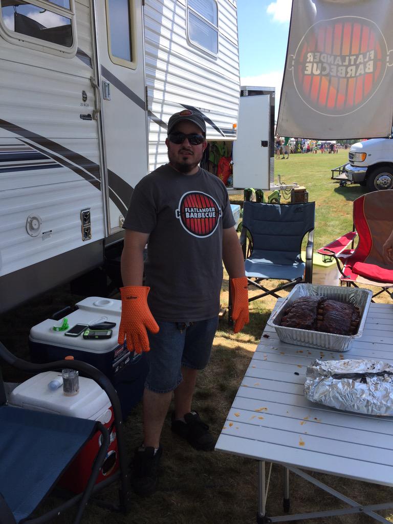FlatlanderBBQ's tweet photo. Another new team member playing backup on grill duties...Matt! #meatourteam http://t.co/sWUXuHi6dk