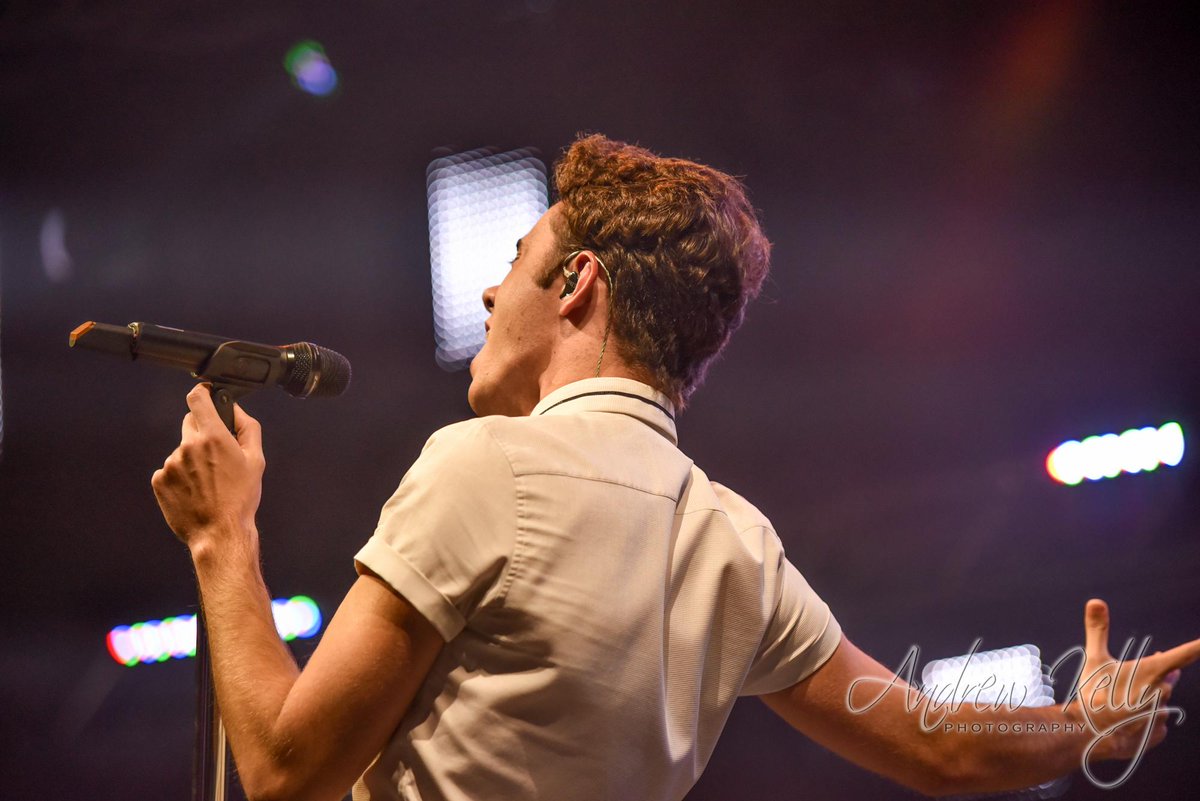 AndrewKelly1983's tweet photo. @NathanSykes performing 'Kiss Me Quick' at #HallamFMSummerLive http://t.co/wPBBaWnwEh