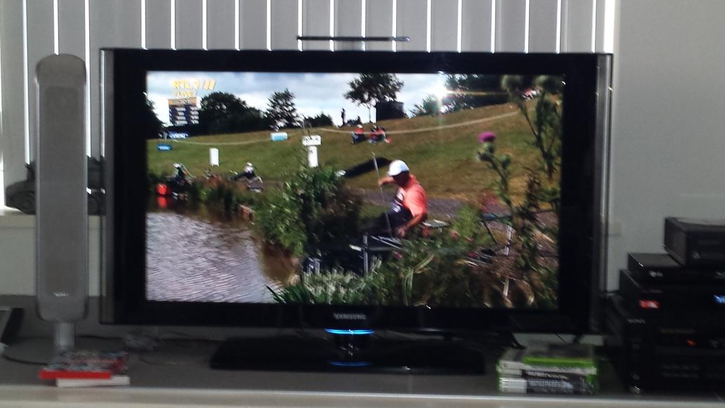 KimmieV1's tweet photo. Lekker aant kijken naar Fish o mania geweldig π #rtlvis http://t.co/IgfNG5uAxI