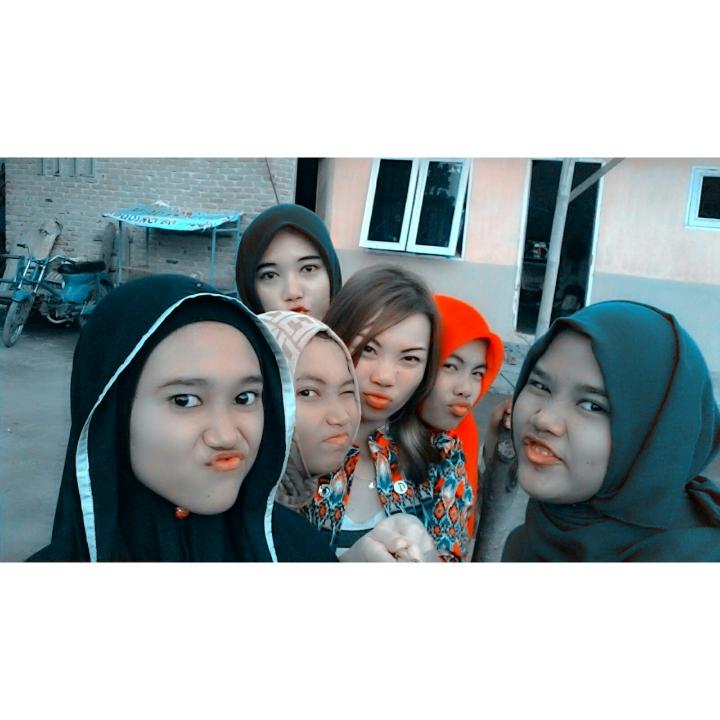 putri14uti's tweet photo. Happy ied mubarok 1436 H http://t.co/vePoVupMGO