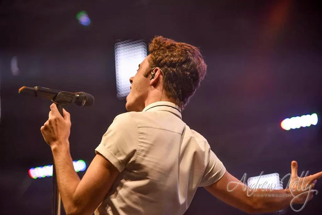 NJSykesMusic's tweet photo. !NEW! Beautiful photos ๐ท of @NathanSykes at #HallamFMSummerLive earlier this week! (via @AndrewKelly1983) ๐๐ค http://t.co/aOfy5khmDQ