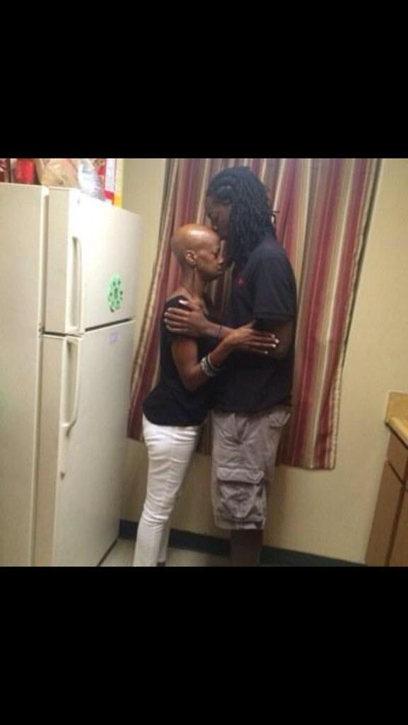 WORIDSTARC0MEDY's tweet photo. Retweet If You Love Your Mom❤️👫🙏 http://t.co/6Fnw4x4zOb