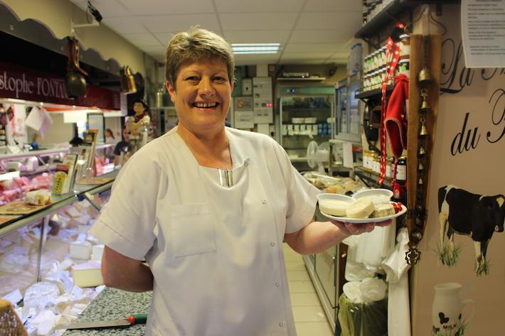 philippepioneer's tweet photo. De belles rencontres (féminines) dans les halles d'#Avignon http://t.co/TOEfOsfxN4 @avignontourisme http://t.co/WqzgYqZfXH