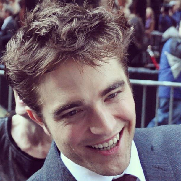 Roboshayka's tweet photo. <333 #RobertPattinson http://t.co/46U35niqAz