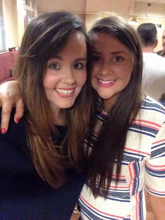 kaylaw2703's tweet photo. Great night for clo coming home &amp; seeing all the support she has had! #Yorkshire #Donny #bbwinner @ChloeJade59 👯👭 http://t.co/4bd32Gh9ey