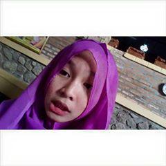 Shellatifah's tweet photo. Nu kolot cung @alminyuriyaaa http://t.co/PK1a05UBpP