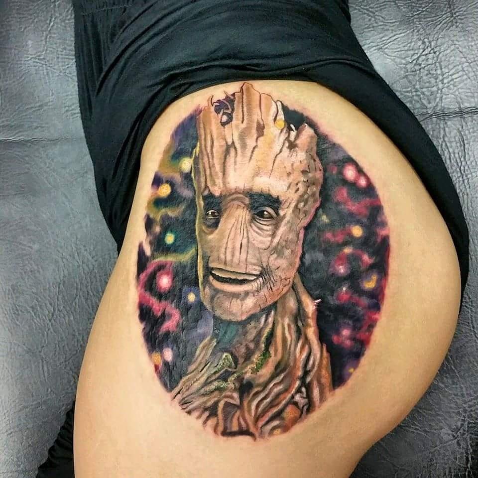 vaniavixxen's tweet photo. #nextlevelstudio #manuelflowers #iamgroot #marvelcomics #gaurdiansofthegalaxy #disney #booty #fullcolor #fusionink http://t.co/gnZQxw3dmn
