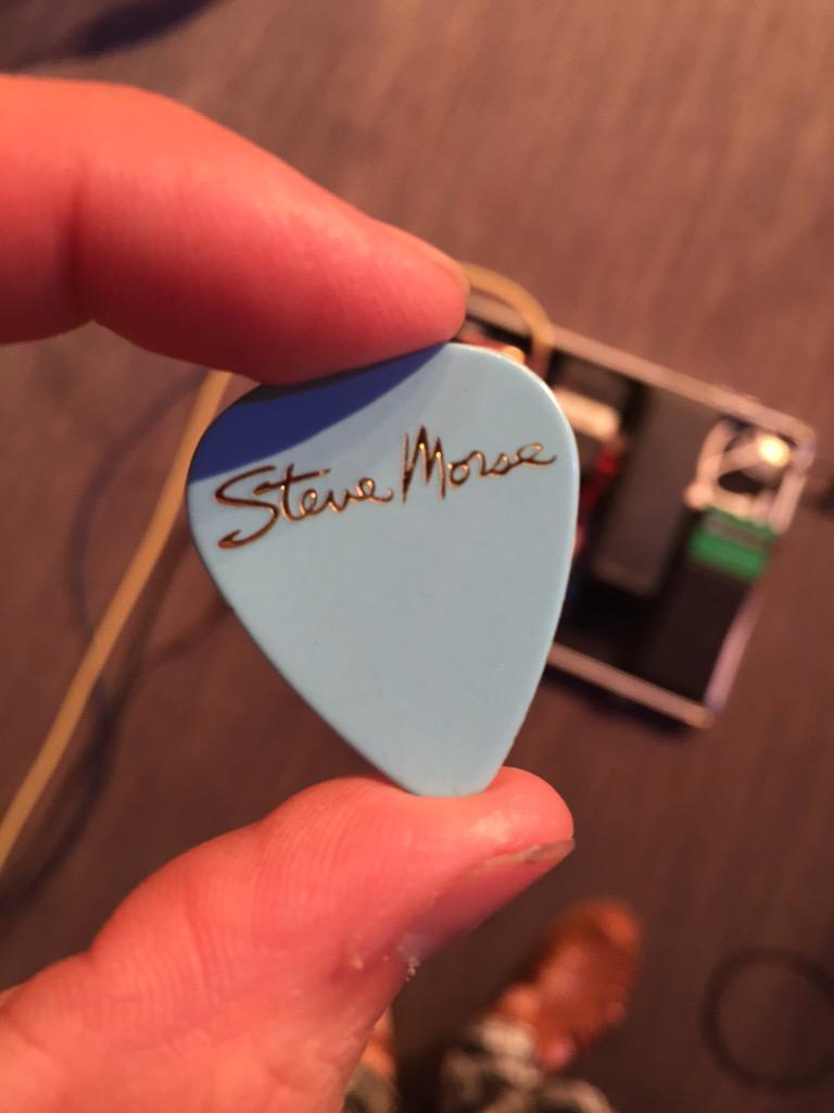 MoleMiddleton's tweet photo. @TheSteveMorse tonight I'm using a pick you threw out at my first ever concert! (Deep purple) about 13 years ago! http://t.co/54ZOuGsaw5